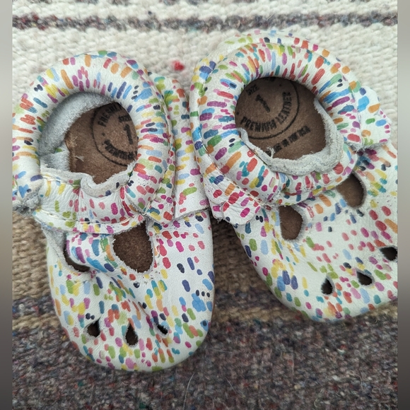 Size 1 Freshly Picked Moccasins - Picture 1 of 3